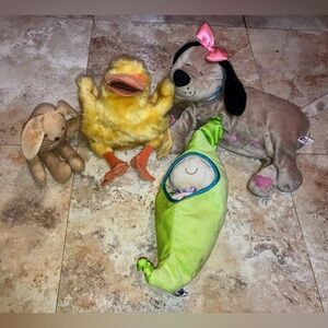 4 pc Baby/Toddler lot: Manhattan Baby Doll Mama Dog Folkmanis Duck MiYim Bunch